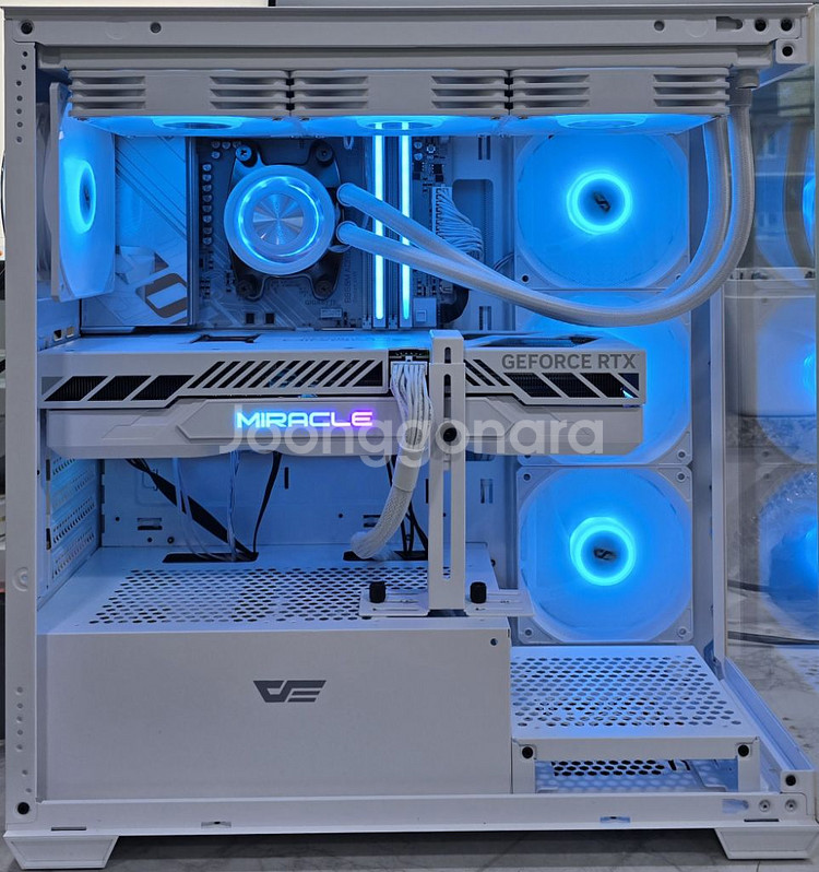 9800x3d, rtx5080 올화이트pc팝니다--1