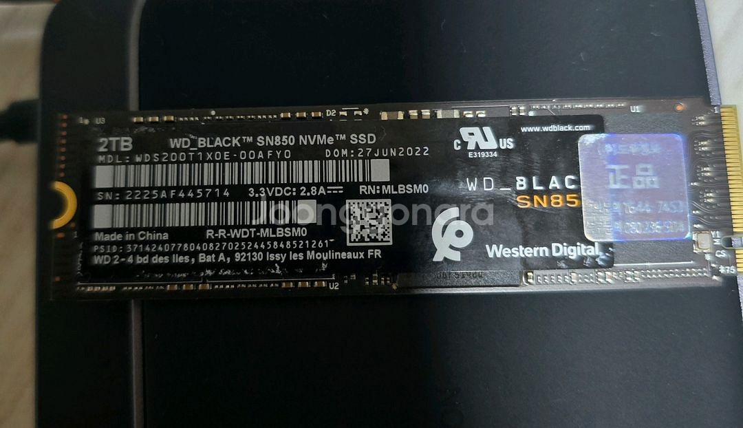 ROG Ally X (SSD 2TB) 판매합니다--4