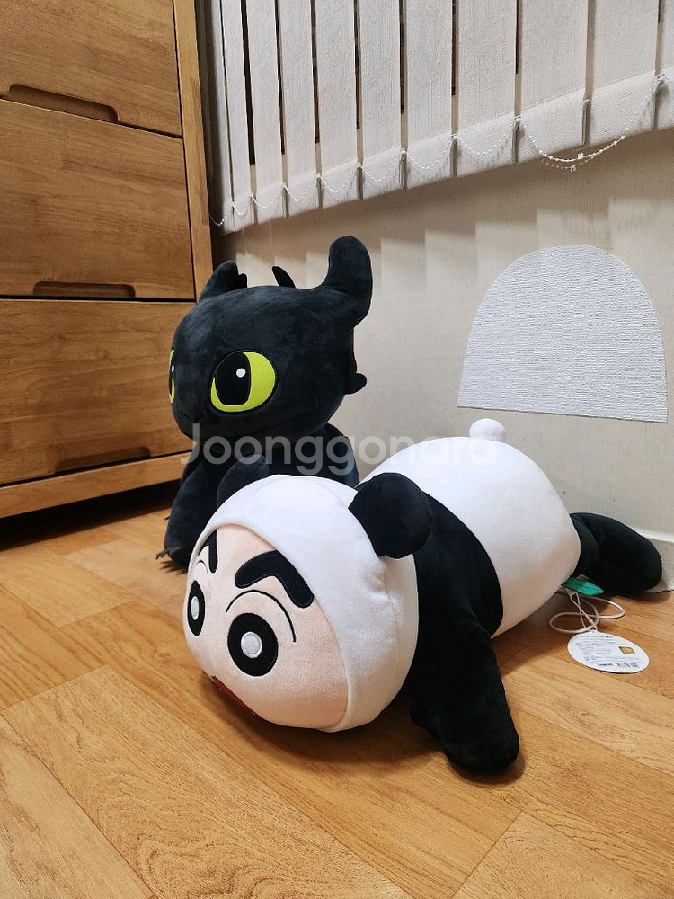 새상품) 드래곤 길들이기 투슬리스 인형+짱구 인형--1
