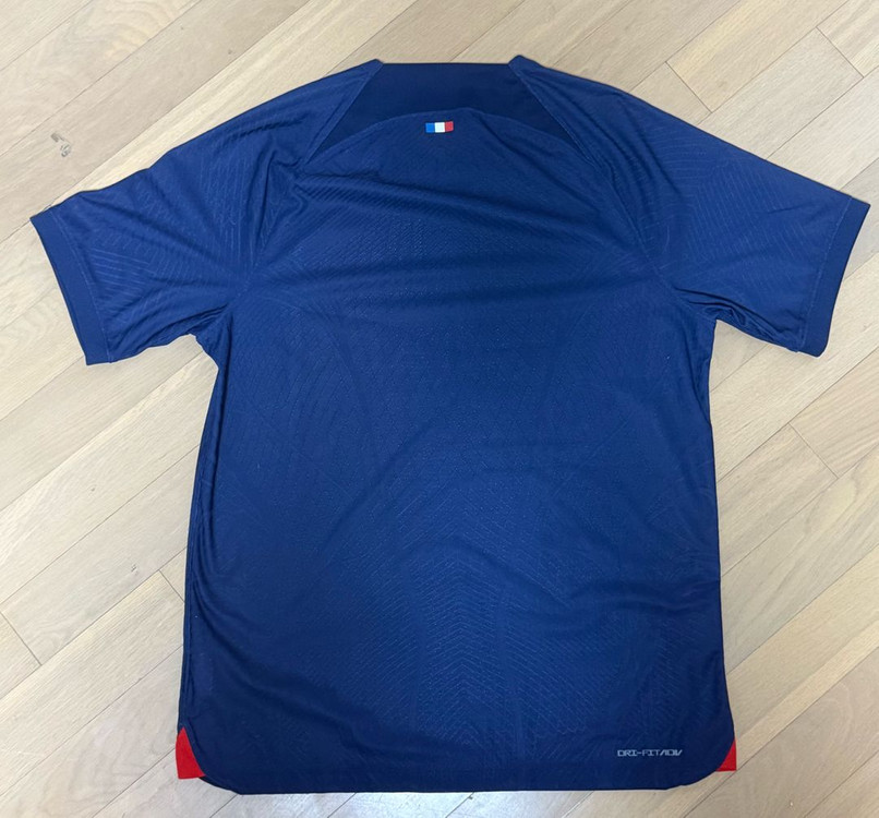 23/24 PSG 홈 유니폼 L(어센틱) 이미지