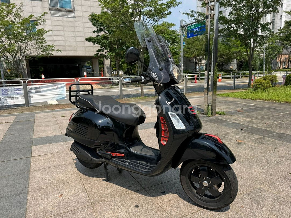 베스파 gts300 18년형 abs 팝니다--0