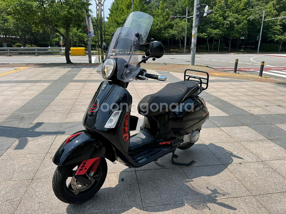 베스파 gts300 18년형 abs 팝니다--3