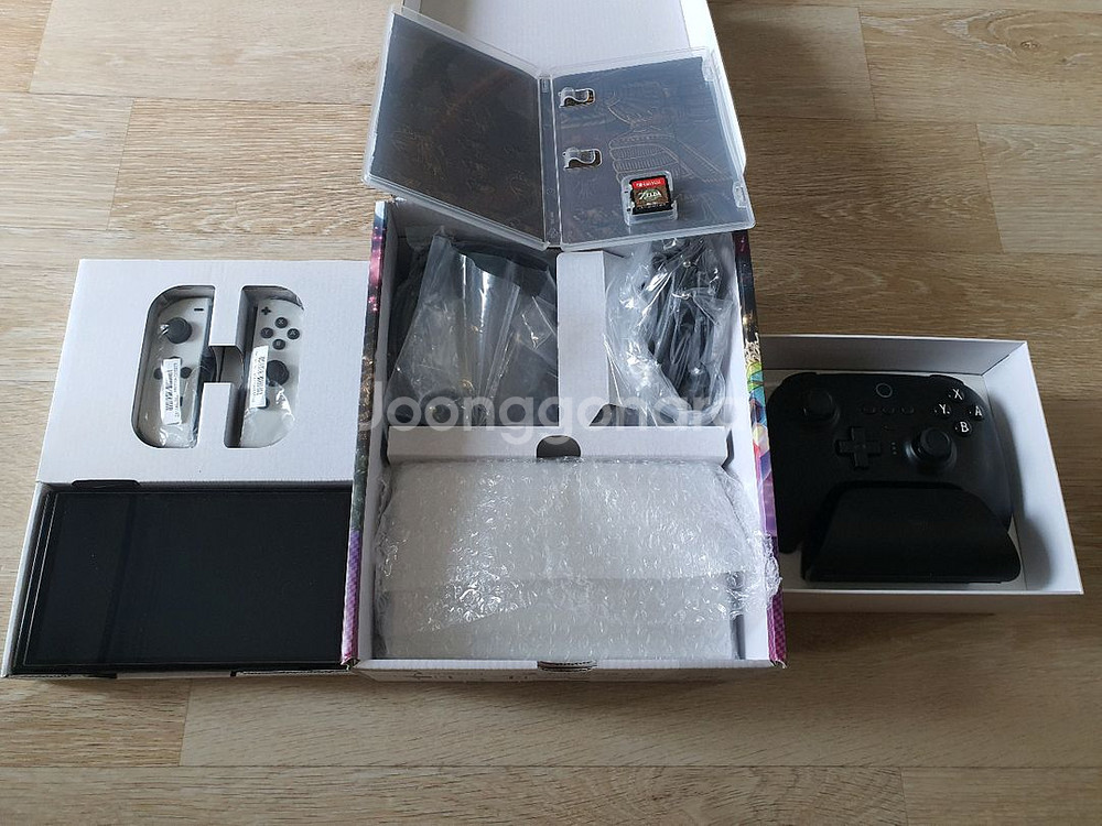 닌텐도 스위치 OLED 화이트--4