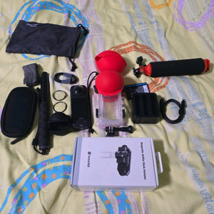 Insta360 x4 인비저블 다이브번들 이외에 제품