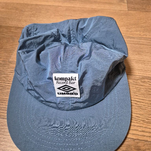 엄브로 Umbro x Kompakt 캡모자