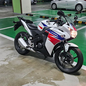 cbr125 16년식 개인