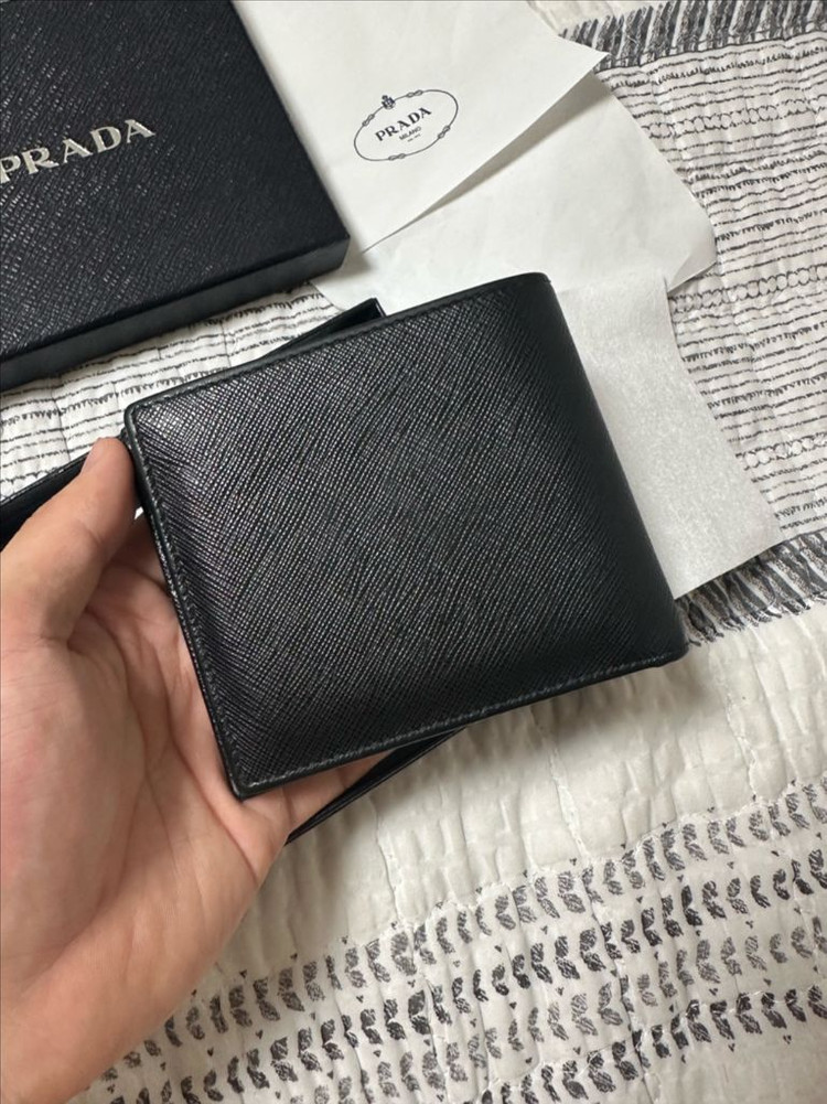 프라다 남성 반지갑 이미지