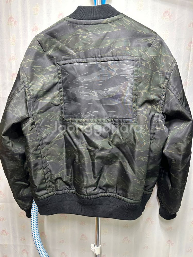 알랙산더왕 카모 마원 점퍼 국내매장판--1