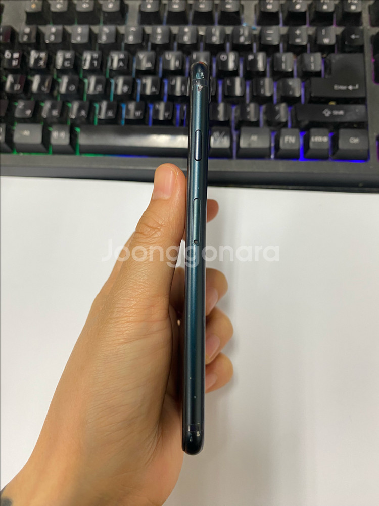 아이폰SE3 미드나잇 액정SS급 64GB 배터리89%--5