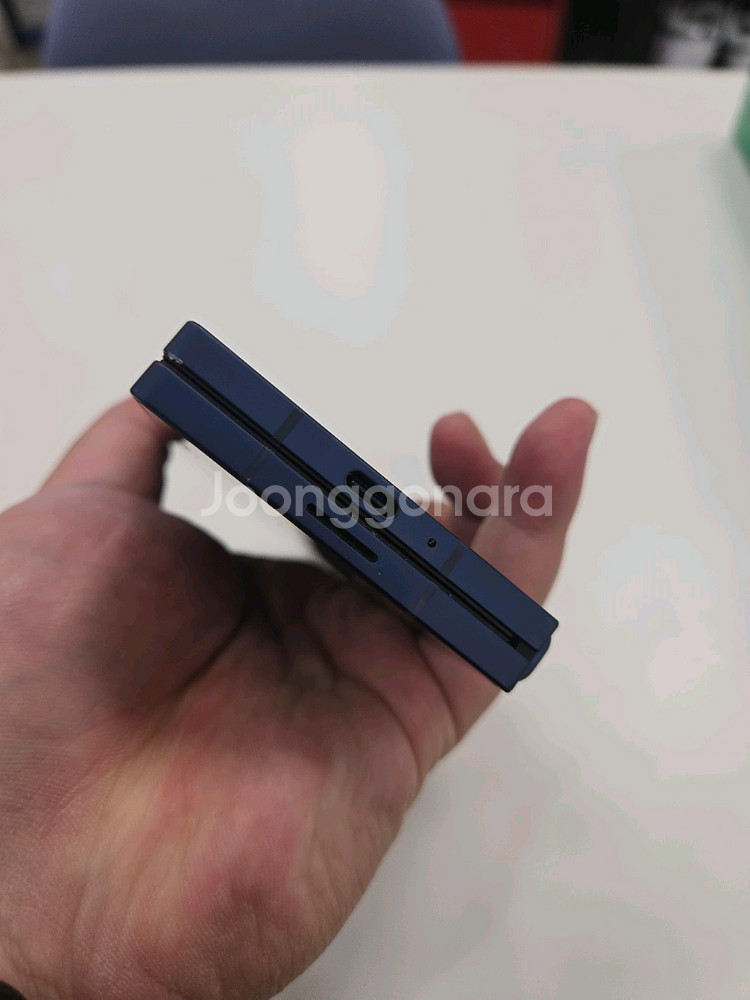 갤럭시 Z폴드6 네이비 512GB 상태 좋음--2