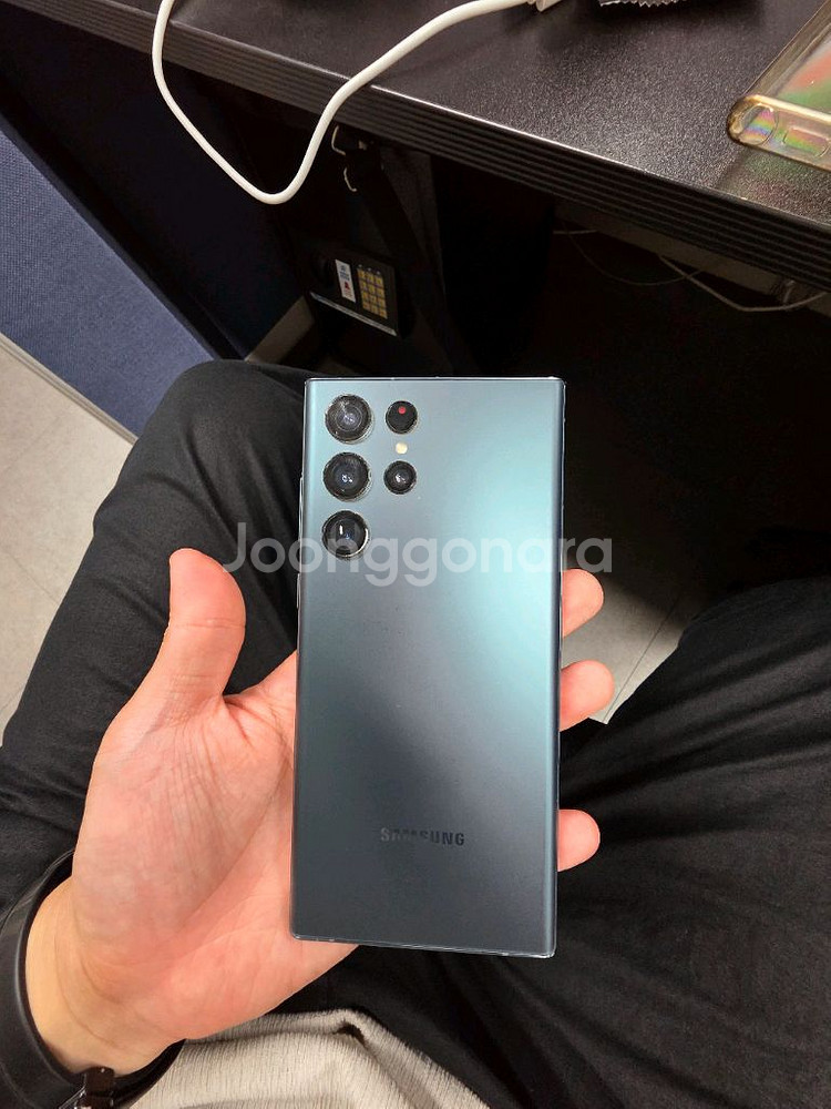 s22울트라 256g 팝니다--1