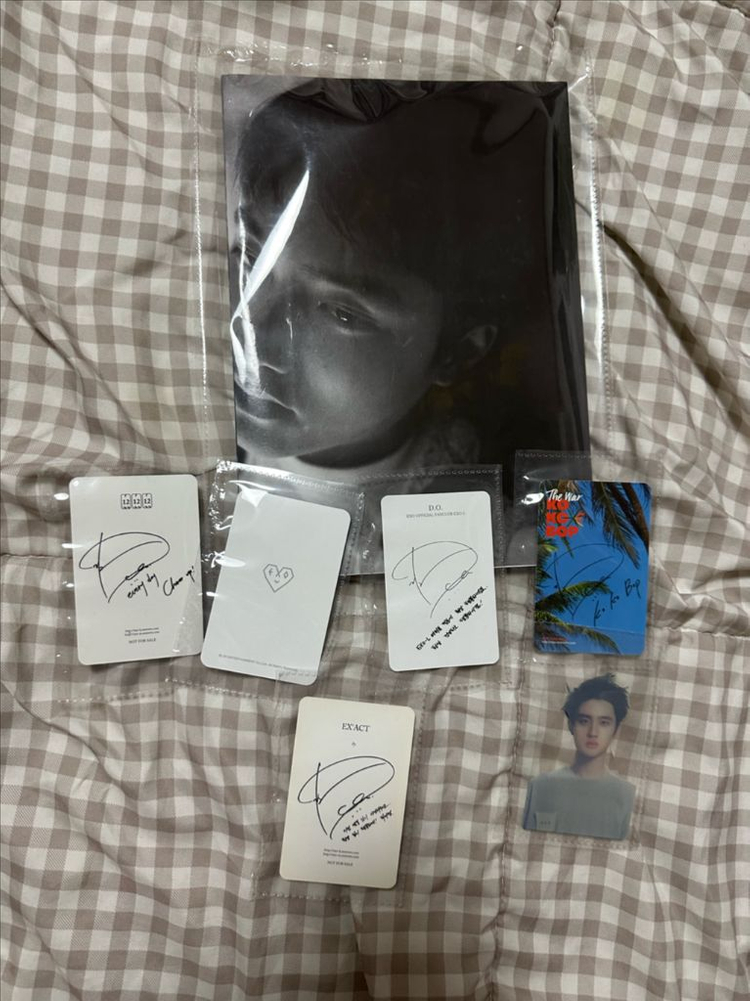 엑소 EXO 디오 도경수 비공굿 및 포카 이미지