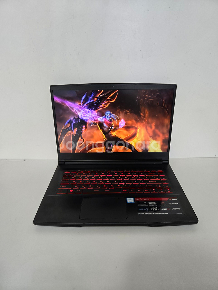965번 MSI 15인치 UHD 게이밍 중고노트북--0