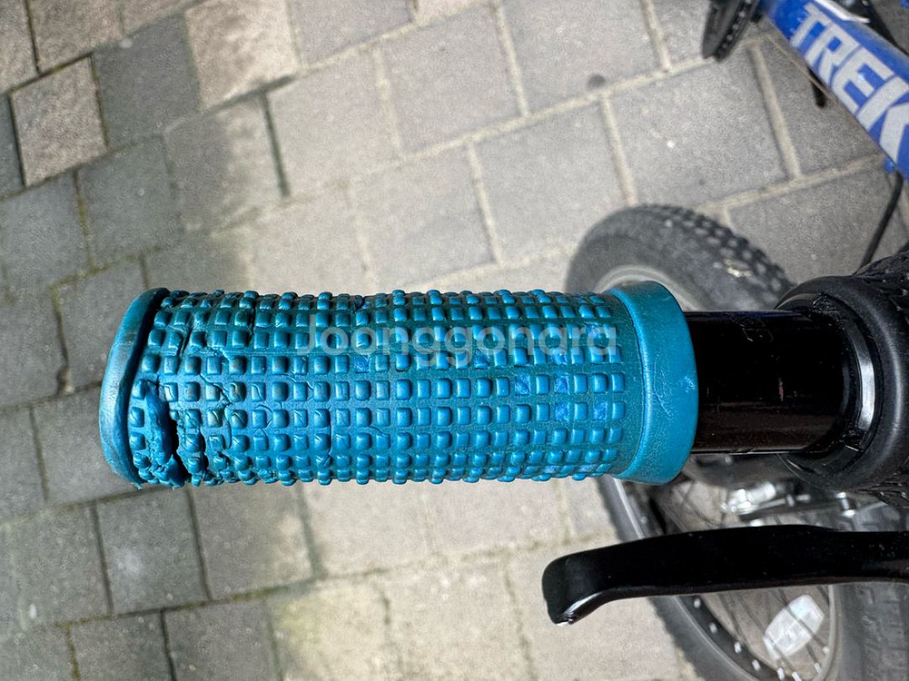 TREK Precaliber 어린이 자전거 20인치--5