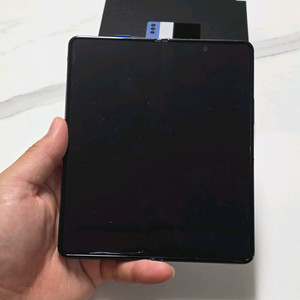 갤럭시 Z폴드5 1TB 그레이 색상 팝니다