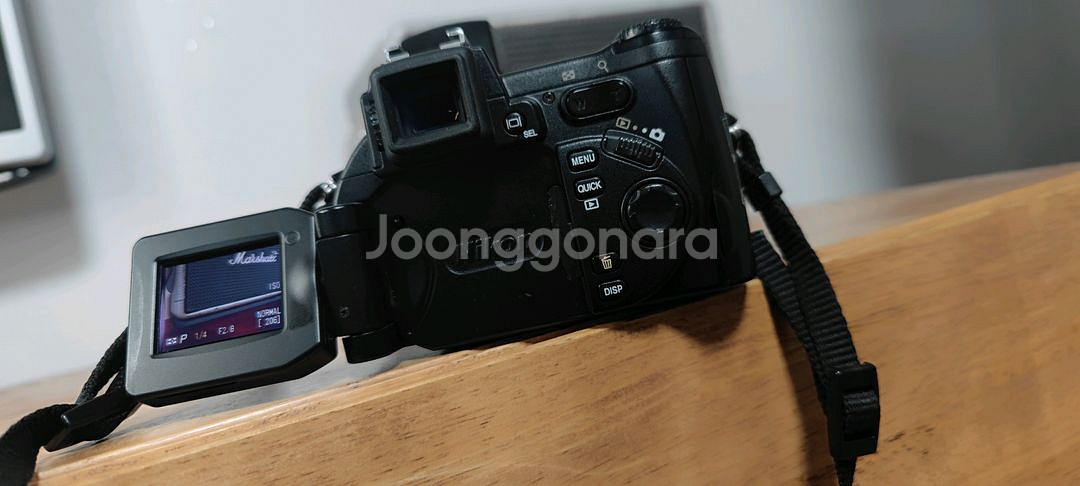 # 니콘 nikon 쿨픽스 5700 하이엔드 셀프 디카--3