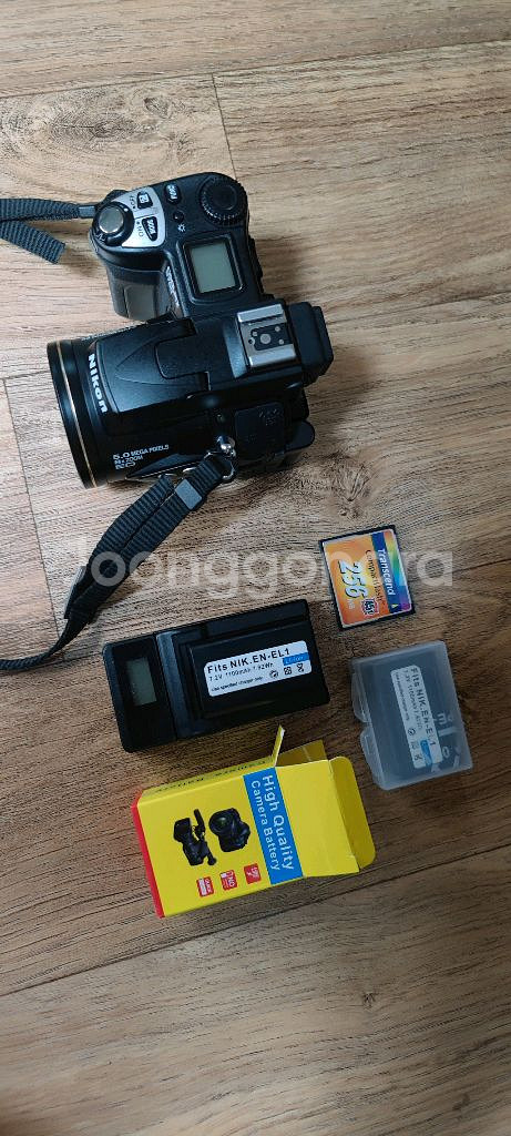 # 니콘 nikon 쿨픽스 5700 하이엔드 셀프 디카--7