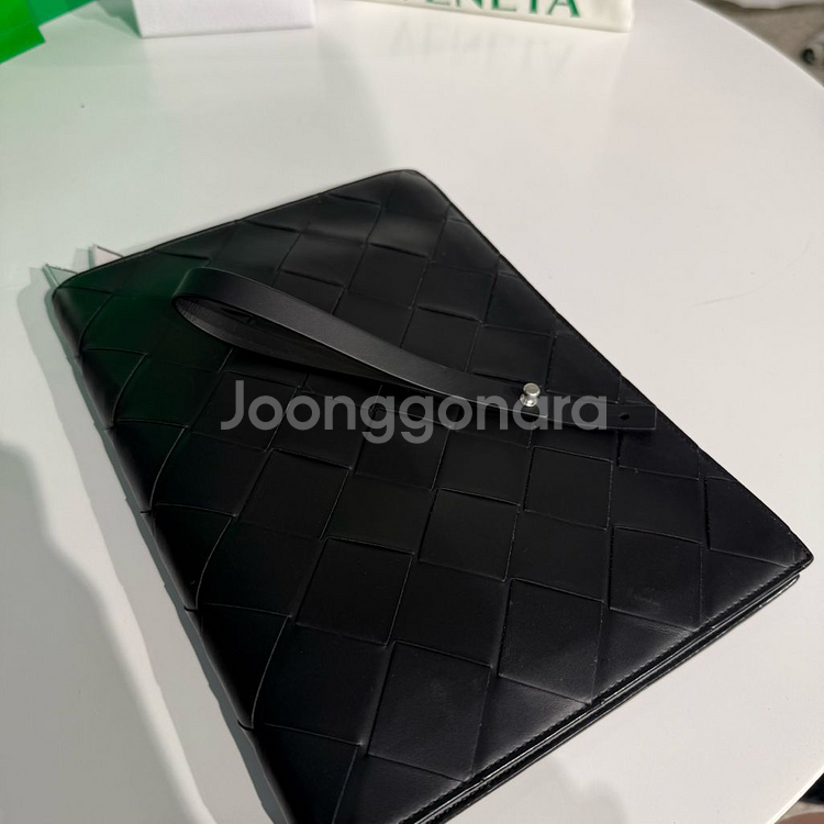 [보증서O]보테가베네타 인트레치아토 도큐먼트 클러치--3