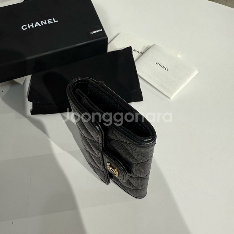 [정품]샤넬 클래식 똑딱이 카드지갑 블랙 금장--3