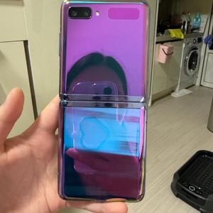 갤럭시 Z Flip 보라색