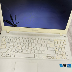 63)NT370R5E-A44S