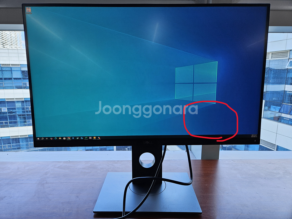 델 27인치 QHD 모니터 U2716D 팝니다(B)기스--0