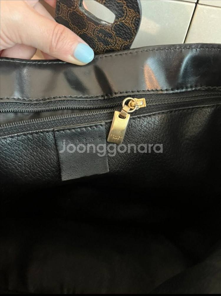 (정품)셀린느 마카담 숄더백 팝니다--3