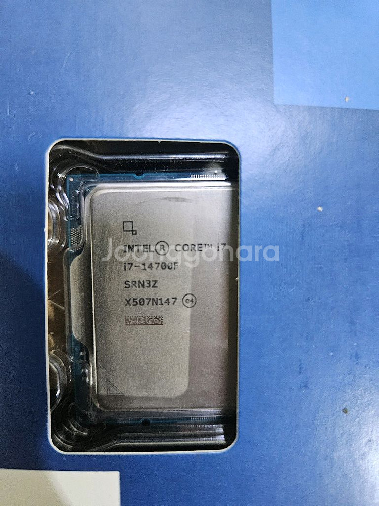 인텔 코어 i7-14700F CPU--2
