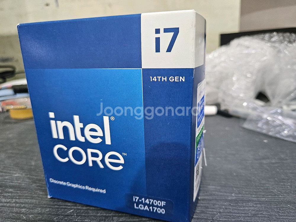 인텔 코어 i7-14700F CPU--1