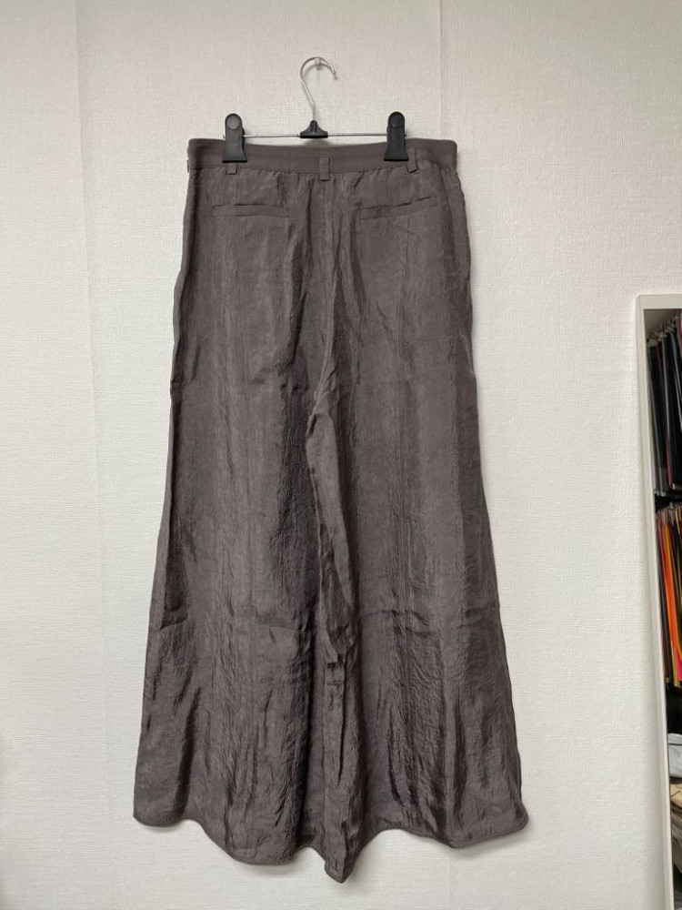 지스튜디오 25SS 아세테이트 플레어 팬츠 이미지