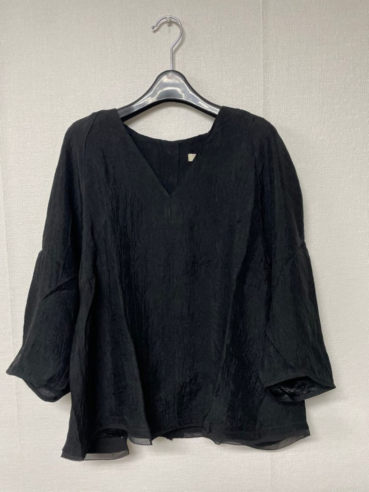 지스튜디오 25SS 아세테이트 블라우스 이미지