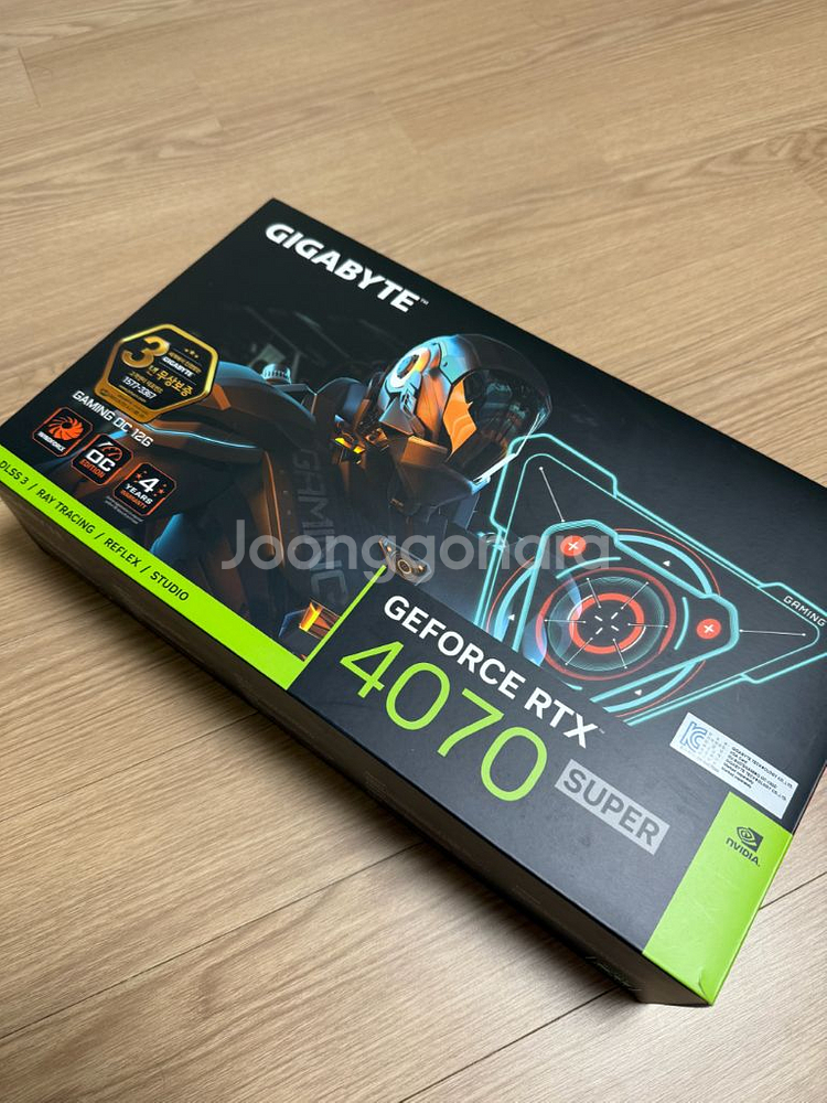 기가바이트 RTX4070 SUPER--0
