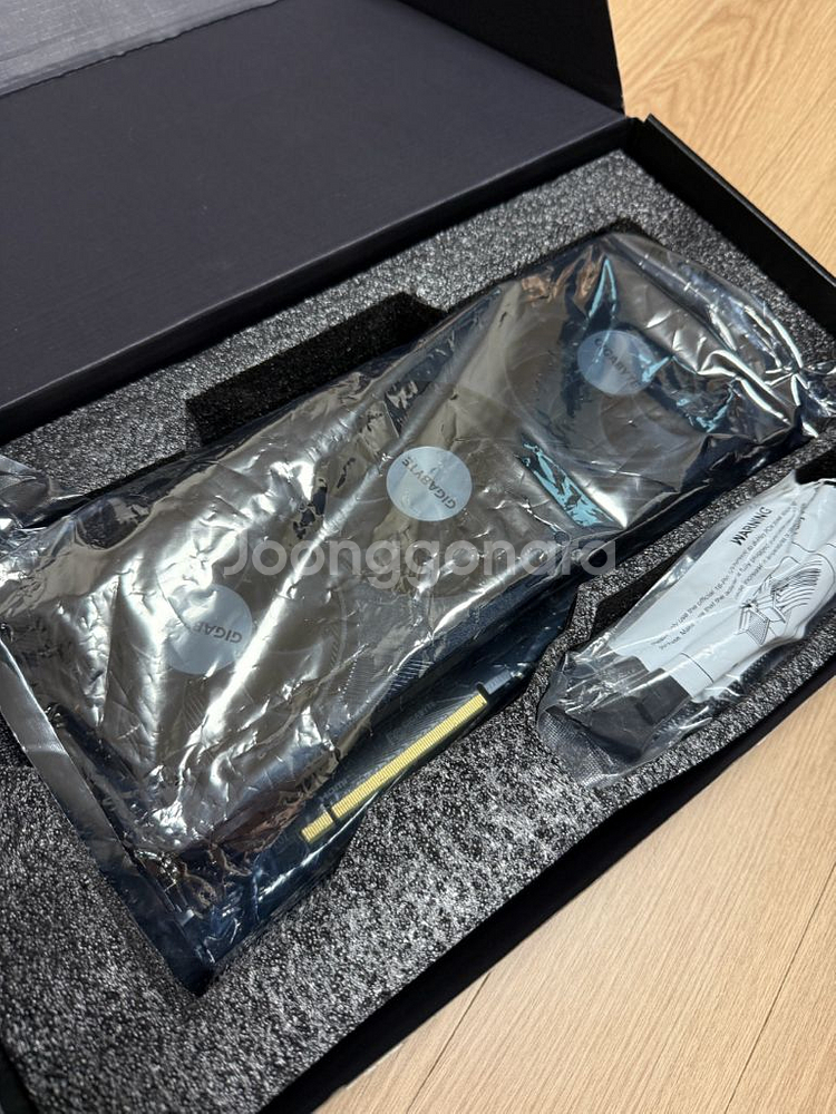 기가바이트 RTX4070 SUPER--1