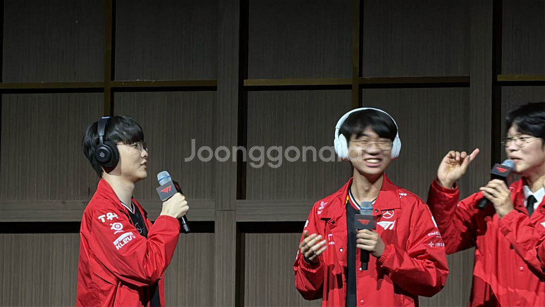 (T1 도란 실착)스틸시리즈 Arctis Nova 5--4