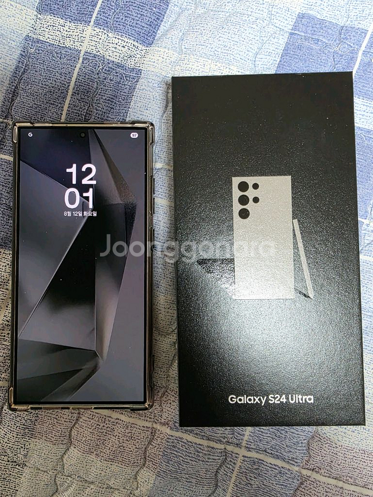 갤럭시s24울트라256기가 s급 싸게팝니다--0