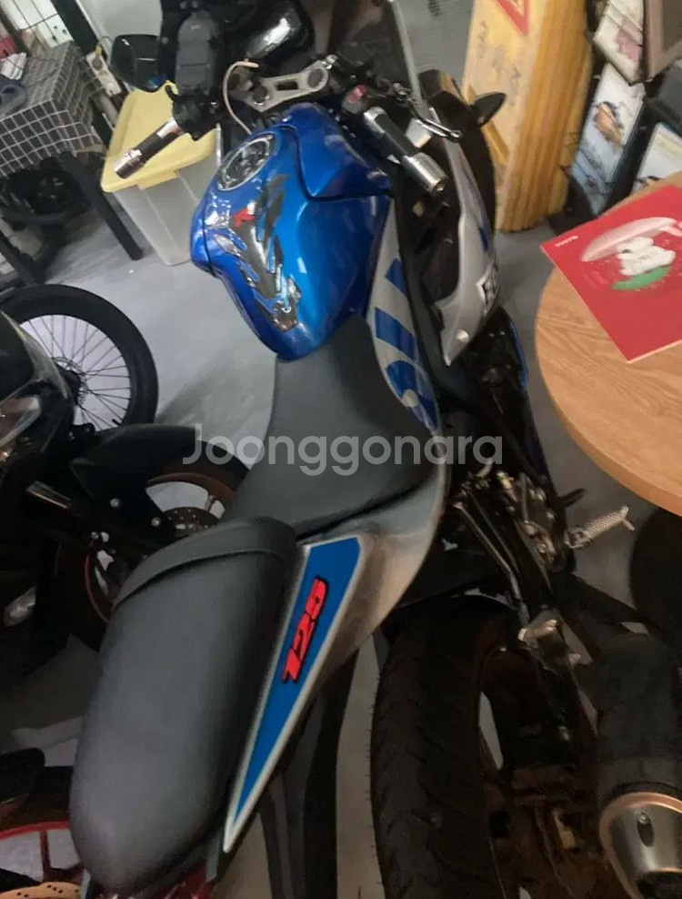스즈키 GXS-R125--1
