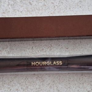 아워글래스 앰비언트 라이팅 에딧 브러쉬