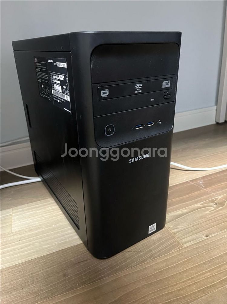 삼성 데스크탑 컴퓨터입니다--1