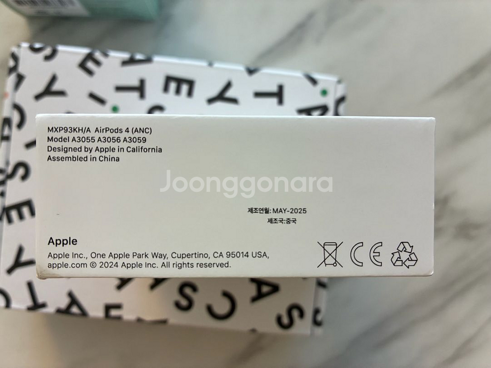 (미사용케이스포함) 에어팟4 노캔O 한두번 사용 판매--2