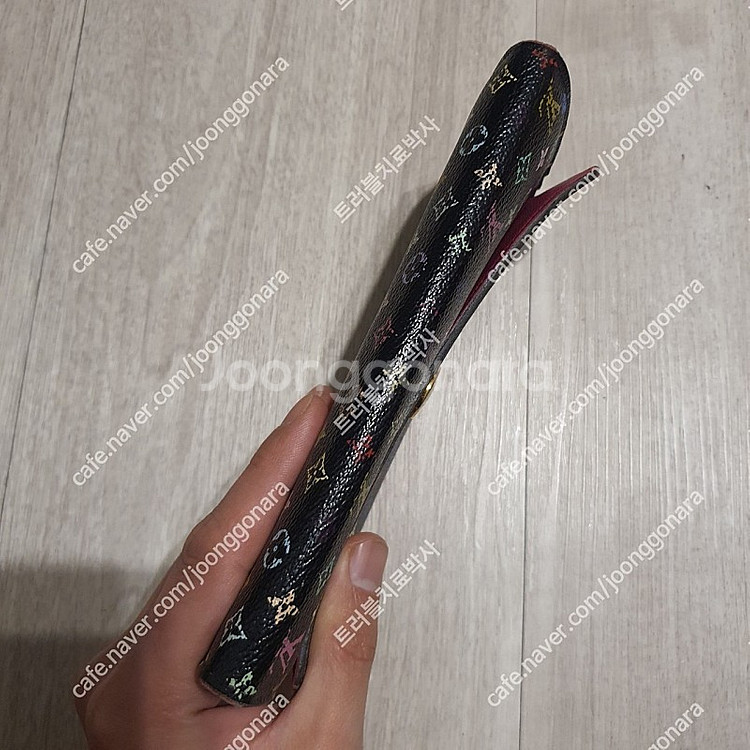 정품 루이비통 멀티컬러 블랙 사라 여성 장지갑--4