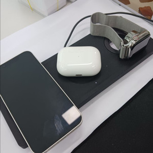 벨킨 3 IN 1 충전기 벌킨