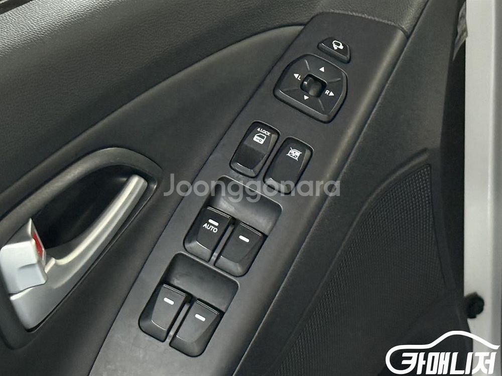 [현대]뉴 투싼iX 디젤(E-VGT)2WD 모던 (5인--8
