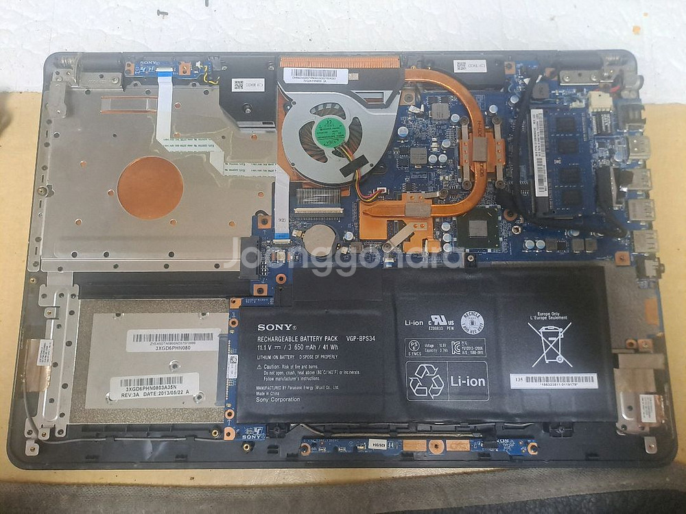 소니 SVF15AA1QP 노트북 본체만 판매--8