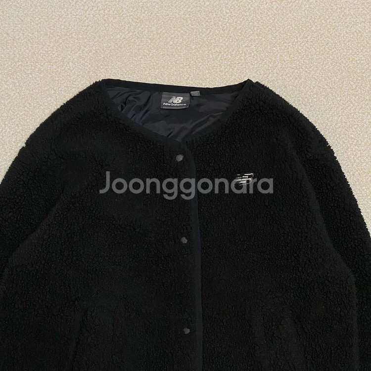 (정품) 뉴발란스 키즈 블랙 뽀글이 후리스 130--1