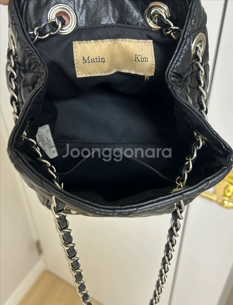 마뗑킴 스터드 미니 퀄팅 버킷백 블랙--3