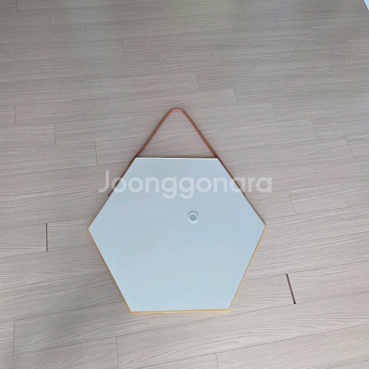 육각 벽걸이거울 인테리어 팝니다^~^--0