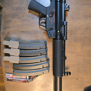 차세대도쿄marui mp5sd6 팝니다.