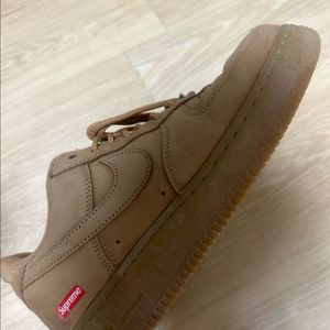 나이키 X 슈프림 된장포스 260mm