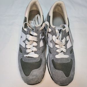뉴발란스 990v1 그레이 화이트 운동화 스니커즈