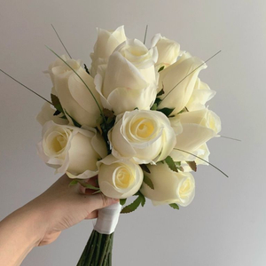 웨딩 부케 조화 화이트 장미